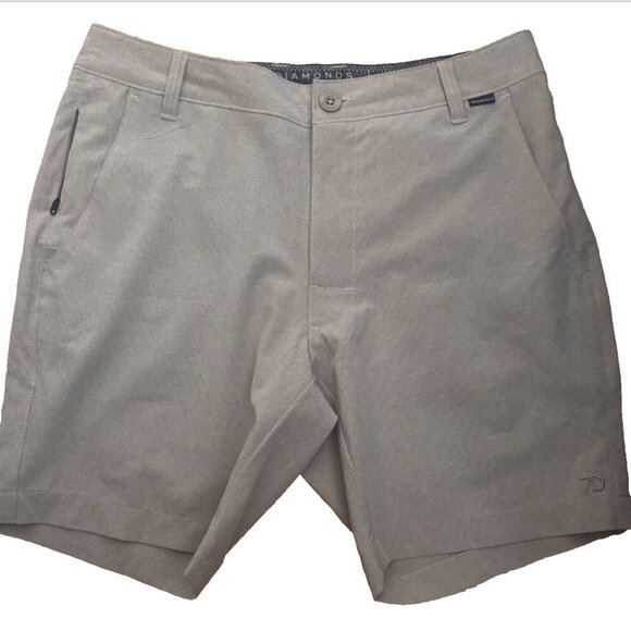 7 Diamonds Dynamic Performance Shorts Heathered Tan Mens Size 29 Athletic - Picture 1 of 3